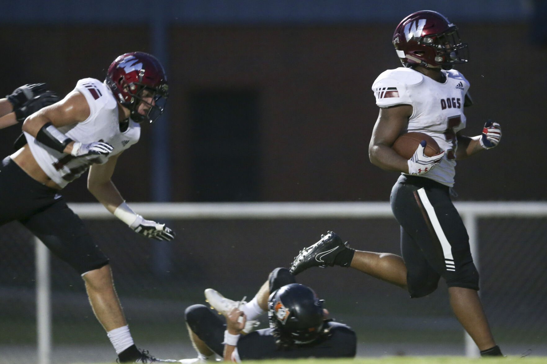 Wagoner 52, Sperry 0